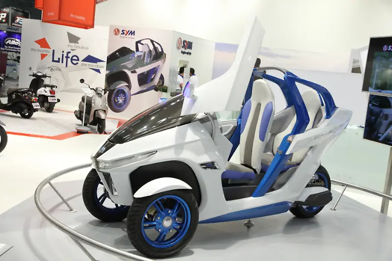 intermot-12-021-018