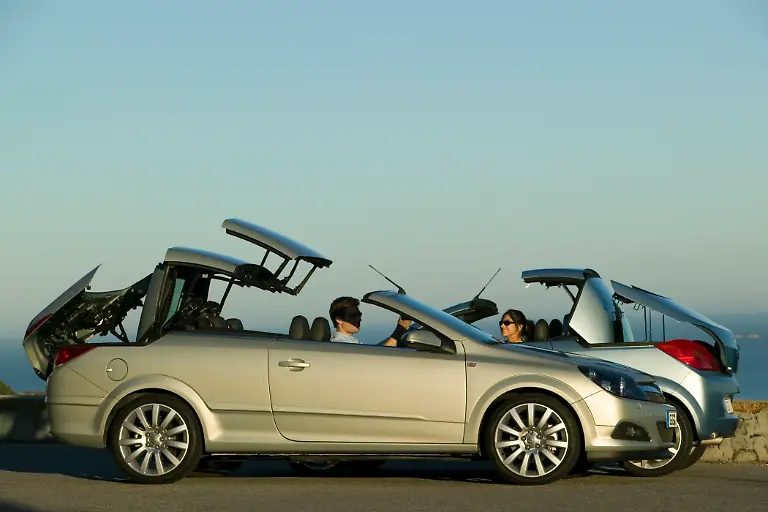 19OpelAstraHTwinTopDachsystemAb2006VorTigraTwinTopQuelleOpel