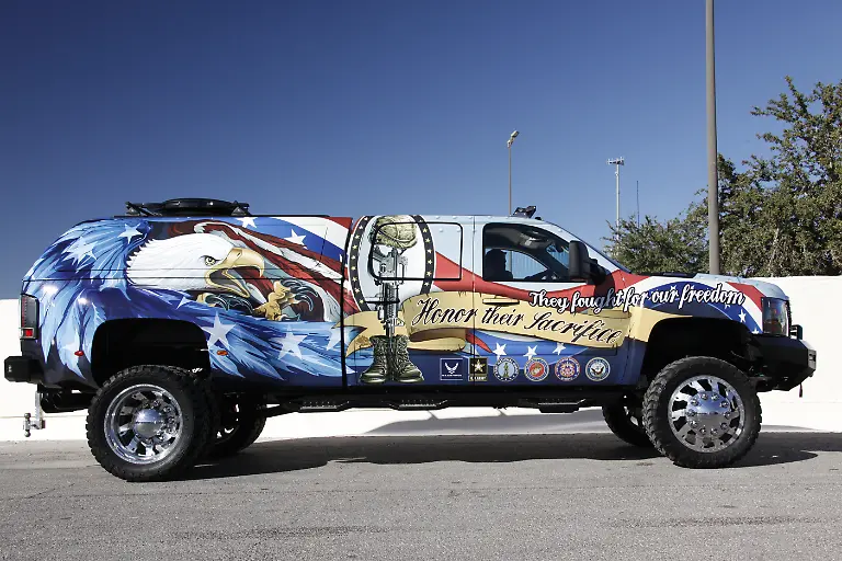 SEMA2012-113705-Silverado-0315