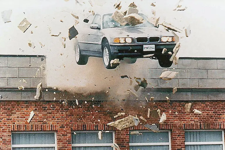BMW-750iL-James-Bond