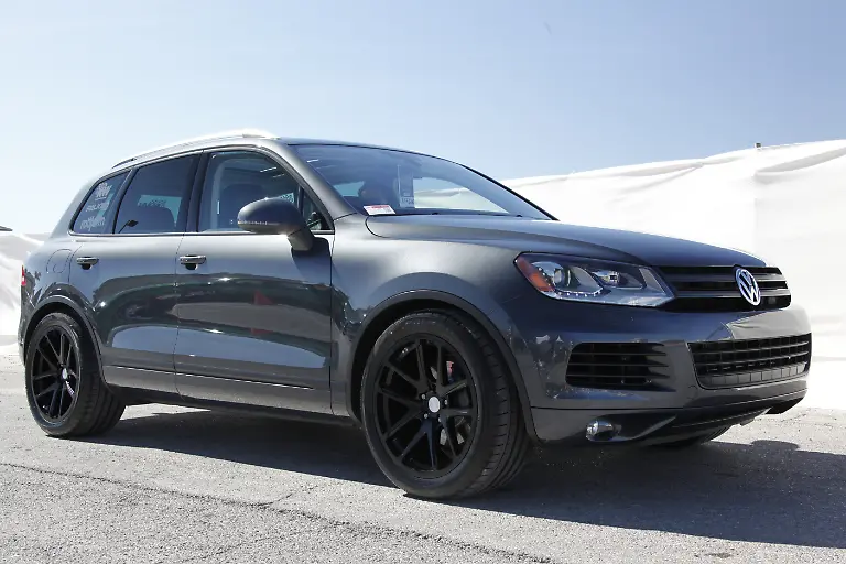 SEMA2012-117600-Touareg-0527