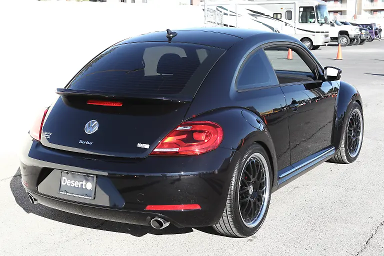 SEMA2012-116548-GolfR-0180-1