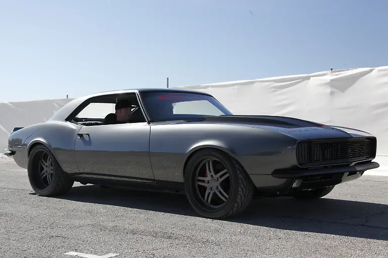 SEMA2012-117813-Camaro-0571