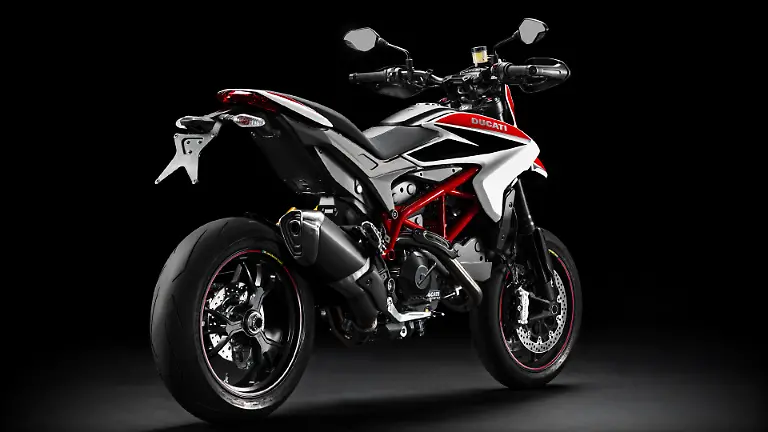 Hypermotard-SP-2013-Studio-SP-D01-1920x1080-mediagallery-output-image-1920x1080