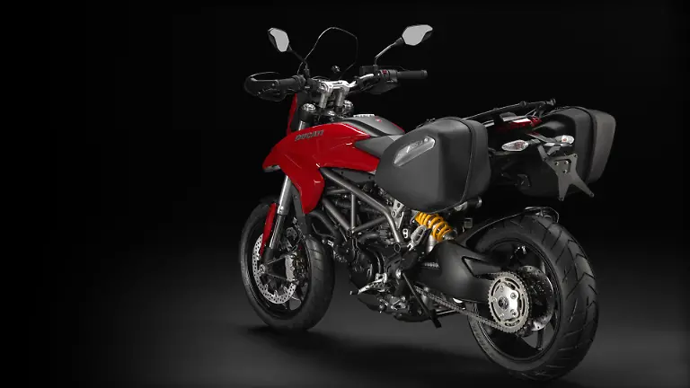 Hyperstrada-2013-Studio-R-F01-1920x1080-mediagallery-output-image-1920x1080