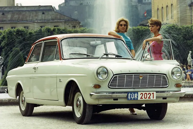 02FordTaunus12M2tuerigAb1962QuelleFord