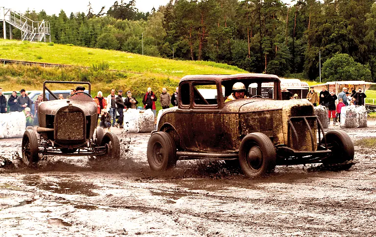 1932FordCoupeDirtTrackRacer