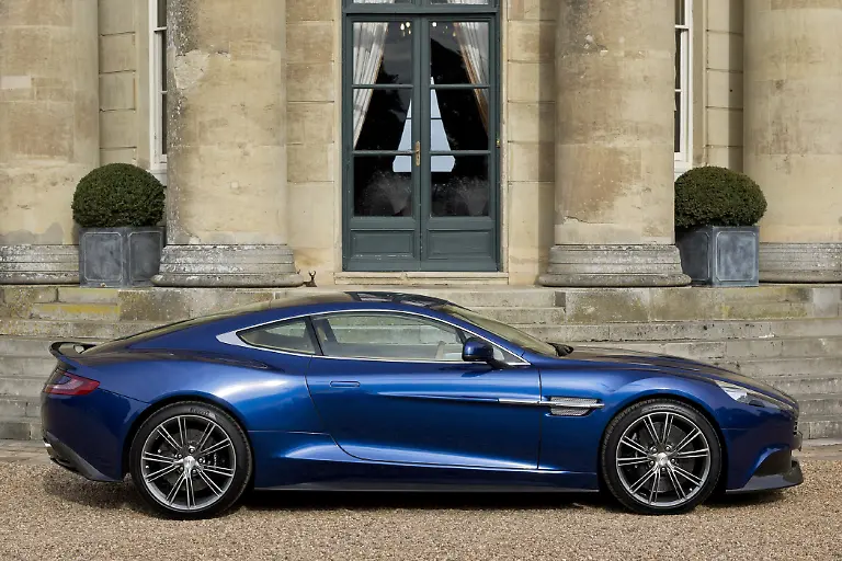 07AstonMartinVanquish111012