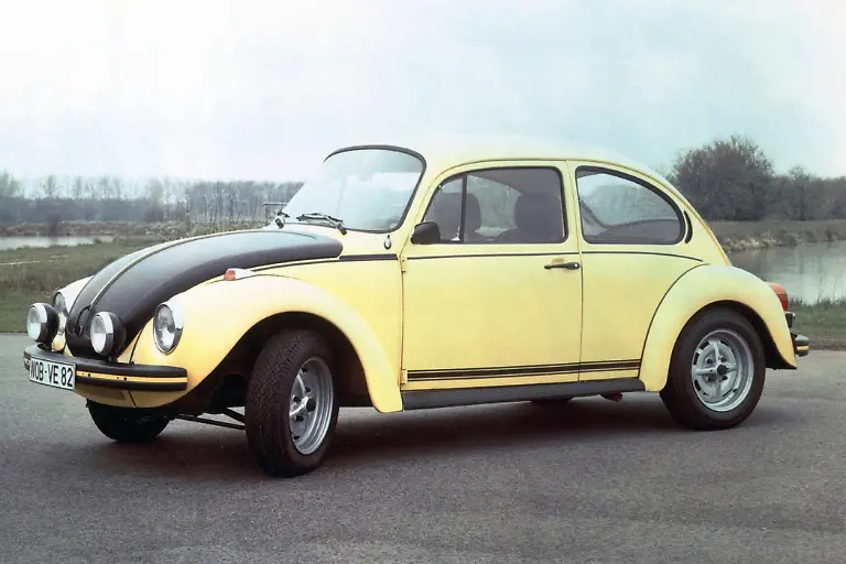 09Volkswagen1303GelbSchwarzerRenner1973QuelleVolkswagen