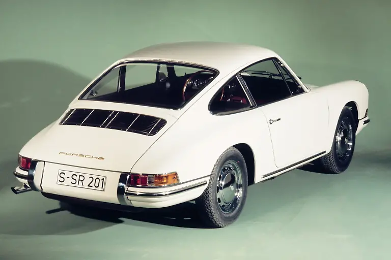 02Porsche911ab1964QuellePorsche