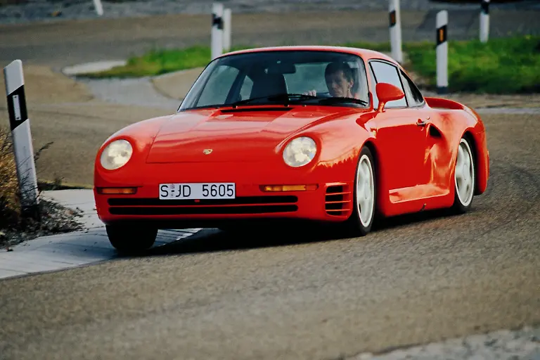 12Porsche959MitWalterRoehrl1986QuellePorsche