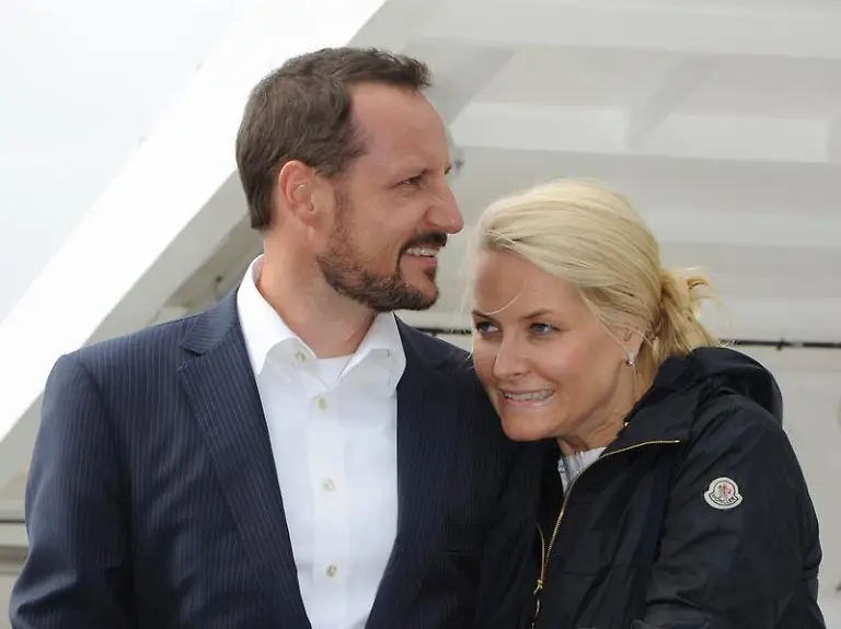Der-norwegische-Kronprinz-Haakon-und-seine-Frau-Kronprinzessin-Mette-Marit-planen-vorerst-keinen-weiteren-Nachwuchs