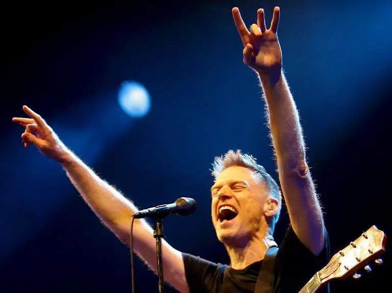 Der-kanadische-Rocksaenger-Bryan-Adams-wird-erstmals-Vater
