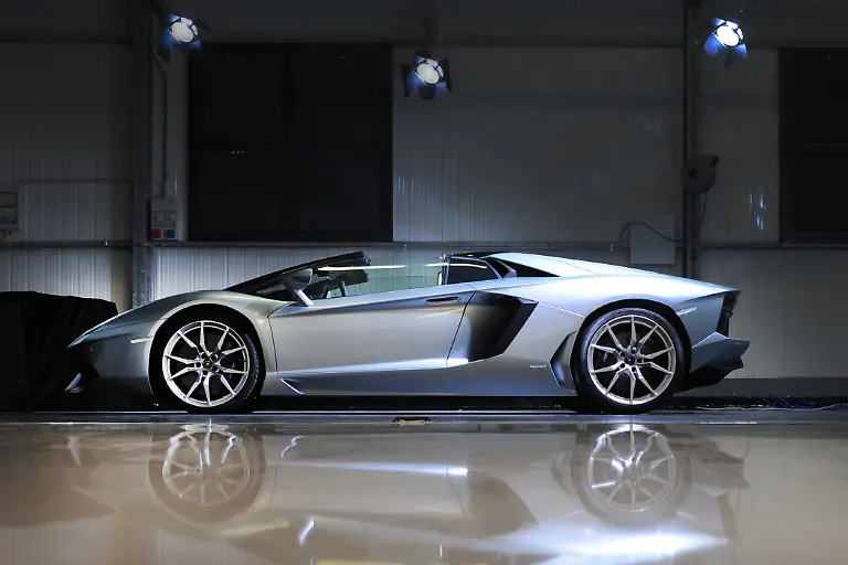 03LamborghiniAventadorSpider121112