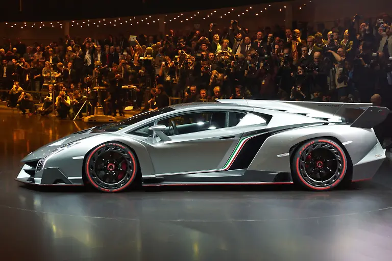 Lamborghini-Veneno-3