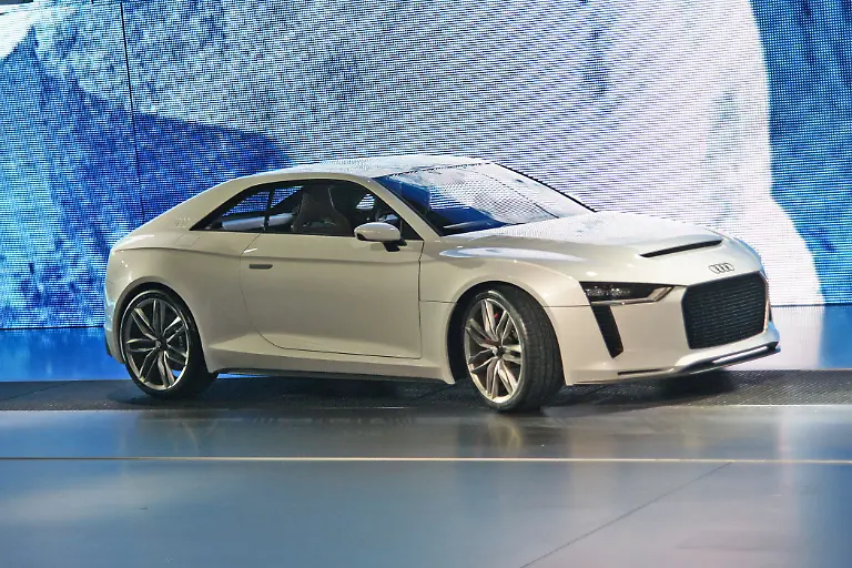 AudiQuattroConzept300902