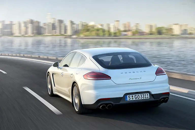 PorschePanamera13051302