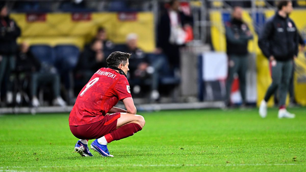 Letztes Polen-Spiel bei WM-Aus?: Lewandowski weint und deutet Karriereende an