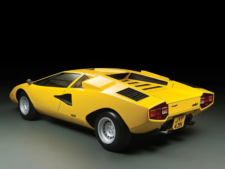 1974-Lamborghini-Countach-LP400-UK-009