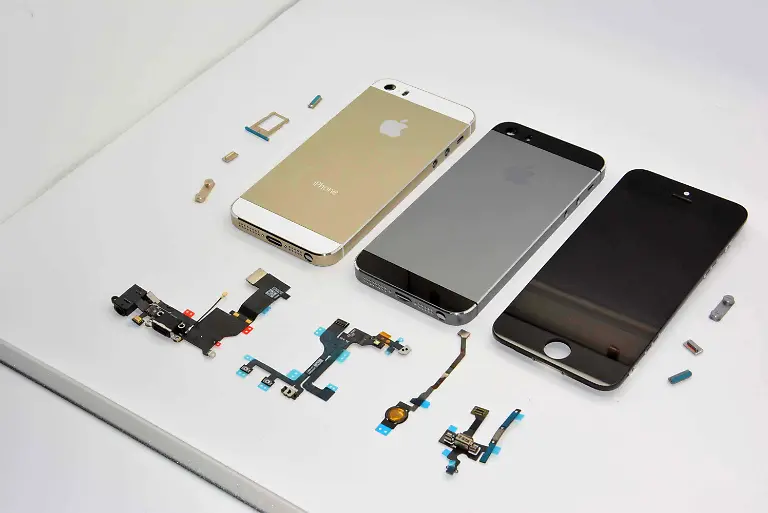 Silber-Champagner-Bauteile