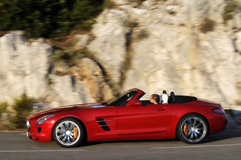 MercedesSLSAMG200903