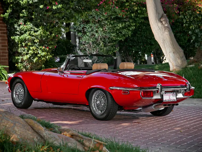autowp-ru-jaguar-e-type-v12-roadster-23