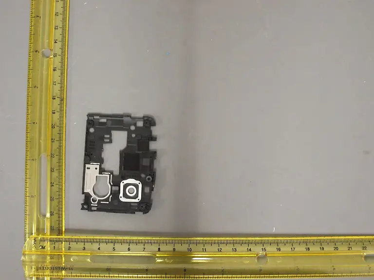 167660910-LG-D820-internal-FCC-photos-9