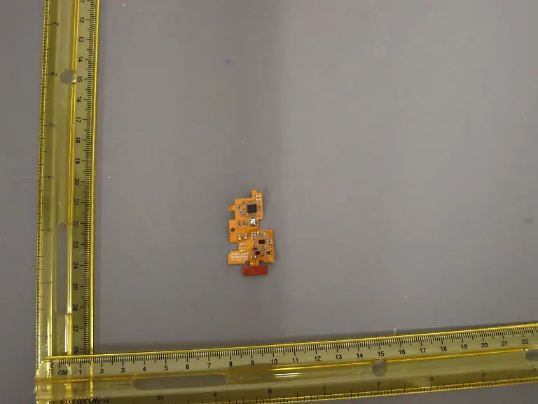 167660910-LG-D820-internal-FCC-photos-16