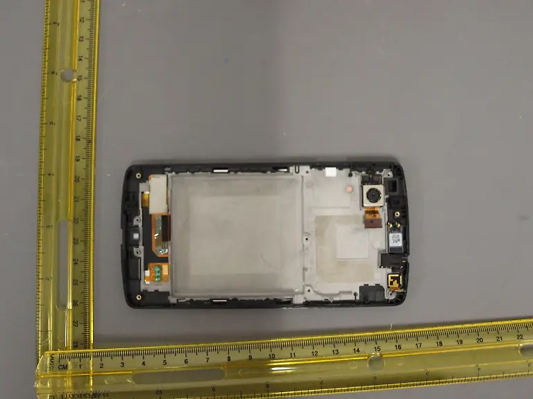 167660910-LG-D820-internal-FCC-photos-22