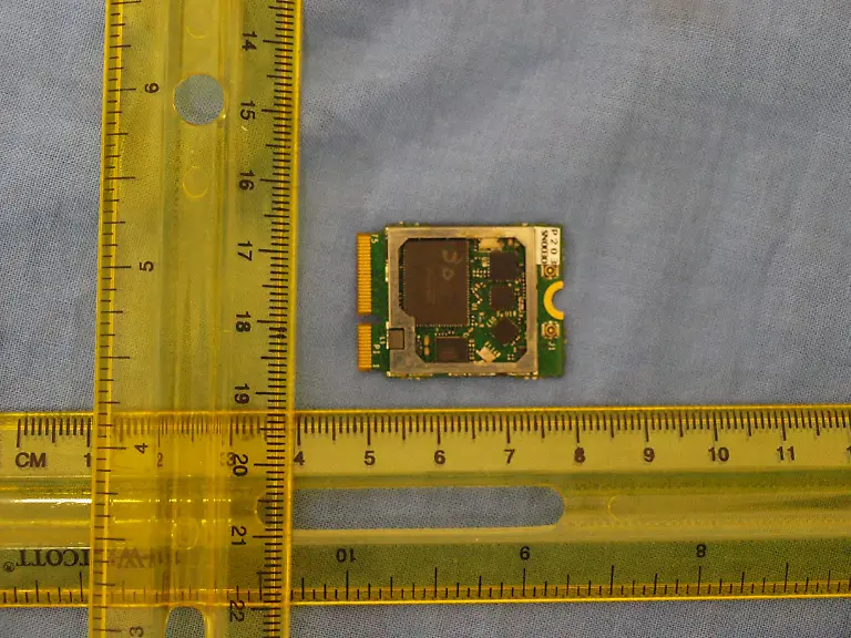 167660910-LG-D820-internal-FCC-photos-2