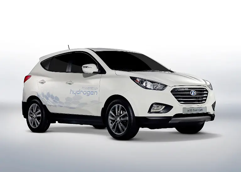 ix35FC-front-side-300