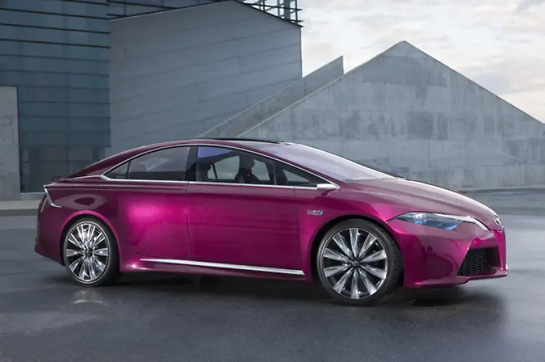 TOYOTA-NS4-STAT-04-GMS-2012-mid