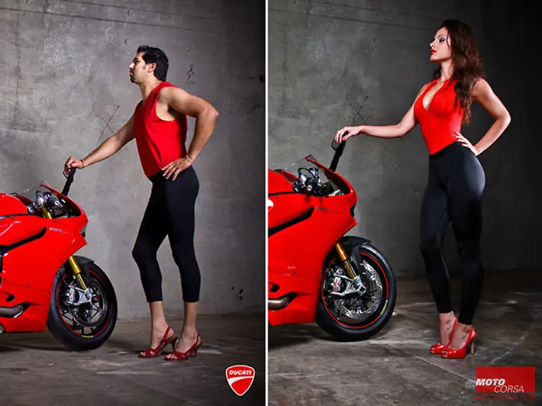 Motorcycle-men-pose-as-biker-babes-15