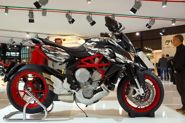 MVAgustaRivale800-611