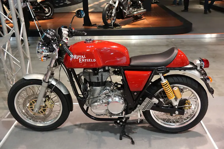 KlassischeSchoenheitmitelektronischerEinspritzungRoyalEnfieldContinentalGT535EFI-611