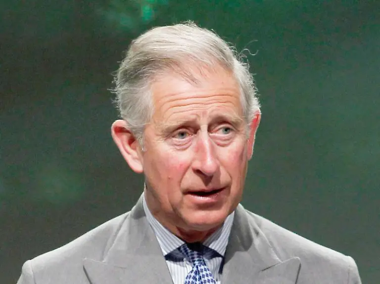 Prinz-Charles-macht-als-Wetterfrosch-eine-gute-Figur