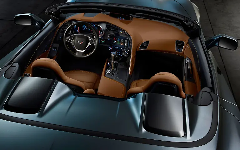 2014-Chevrolet-Corvette-Stingray-Convertible-interior-view
