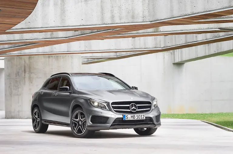 Mercedes-GLA-612-1