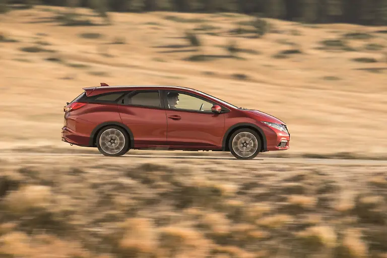 honda-civic-tourer2