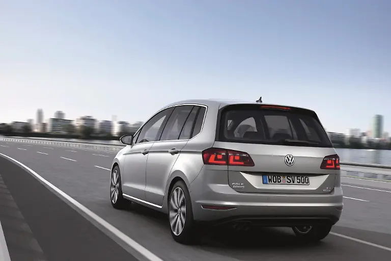 VW-Golf-Sportsvan-612-12
