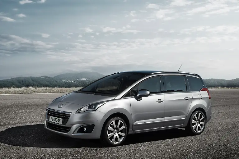 Peugeot-5008-4