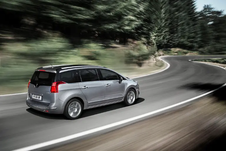 Peugeot-5008-1