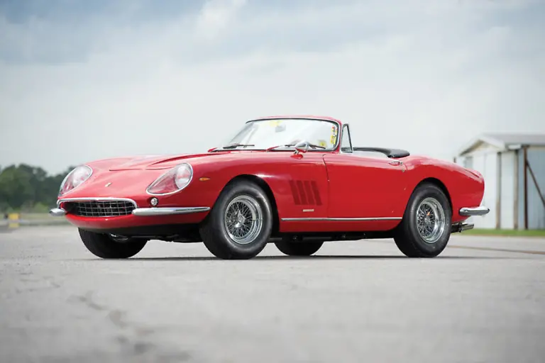 Platz2-1967er-Ferrari-275-GTB-4-S-N-A-R-T-Spider-fotoshowBigImage-36a5b029-703894