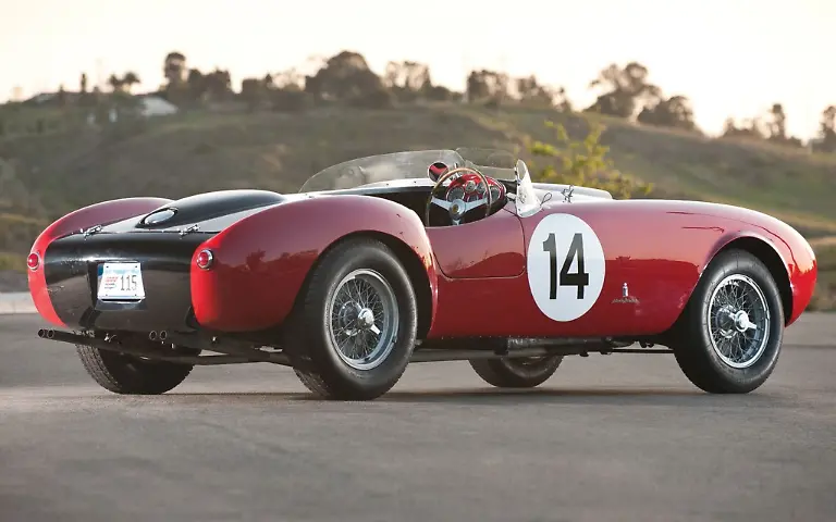 ferrari-375-mm-spyder-01
