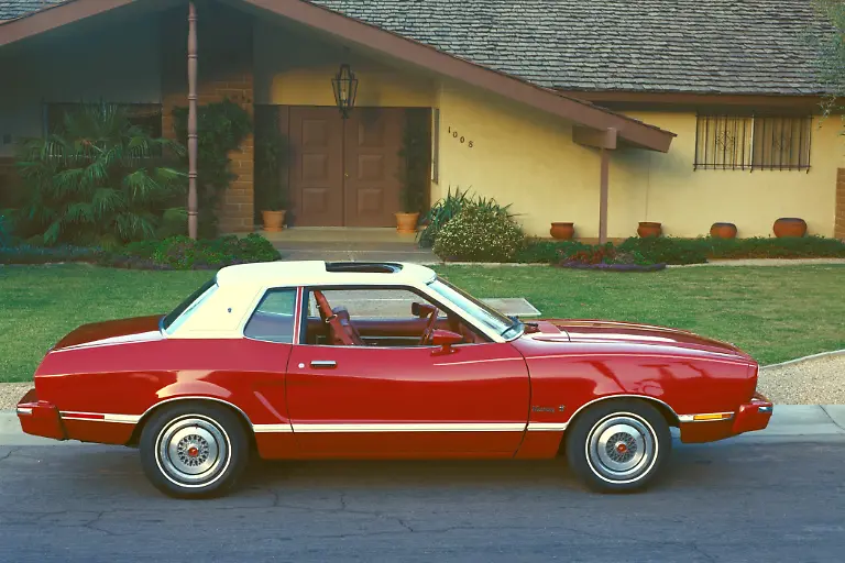 12FordMustangII1974QuelleFord