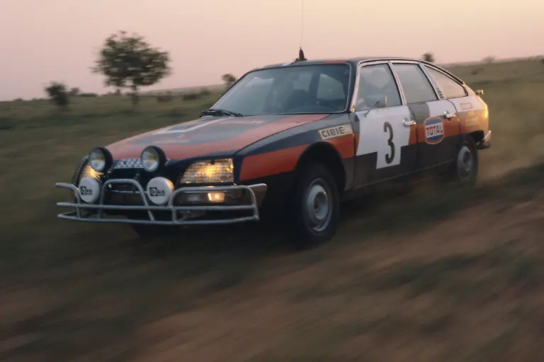13CitroenCX2400GTIbeiRallyeSenegal1977QuelleCitroen