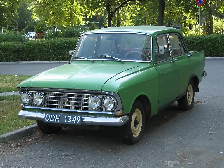 Moskvich-green-front