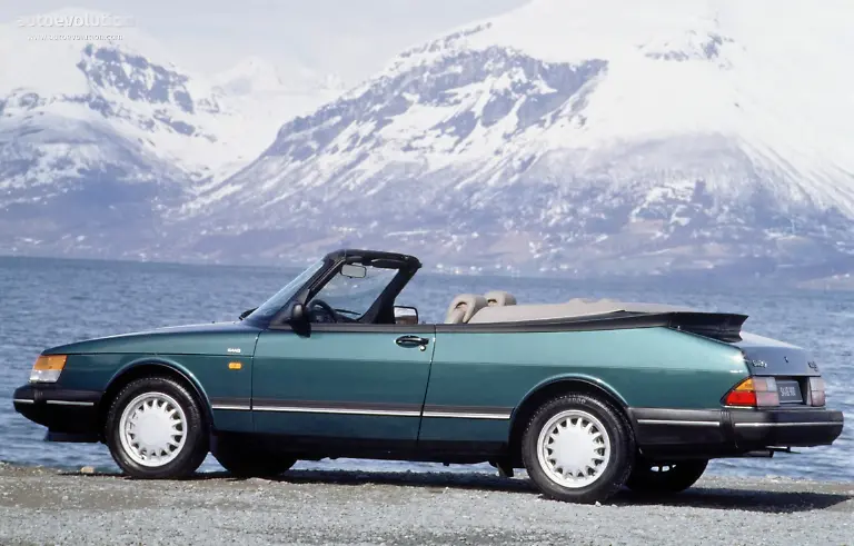 SAAB900Cabrio-1897-2