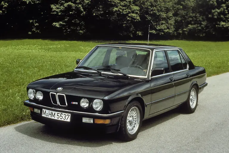 01BMWM5Ab1985QuelleBMW