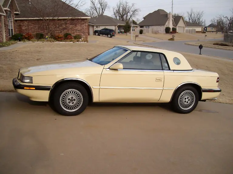 chrysler-tc-by-maserati-5